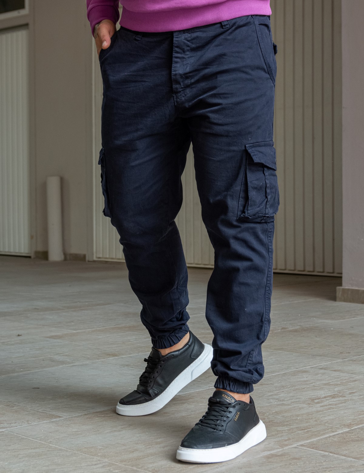 Ανδρικό μπλε υφασμάτινο cargo παντελόνι 210922 φωτογραφία